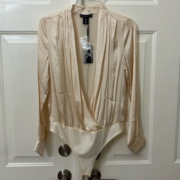 💋NWT✨Sincerely Jules✨bodysuit ✨Sz:M - Picture 1 of 11